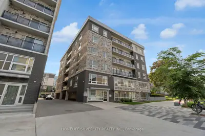 Condo Apartment in Waterloo