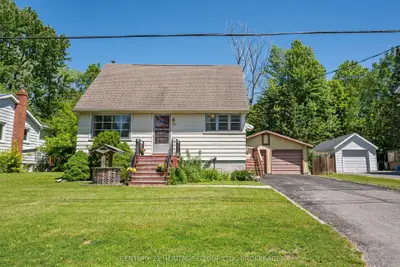Detached in Kingston