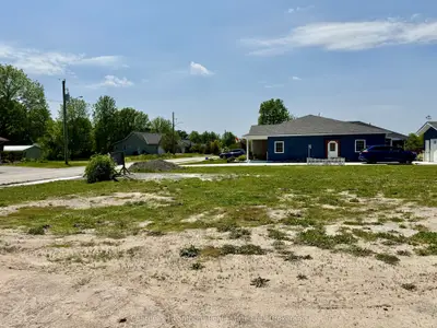 90 Duncan Street, Centre Hastings, On K0k 2k0