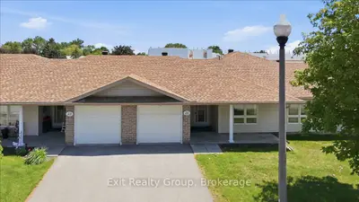 Att/Row/Townhouse in Belleville