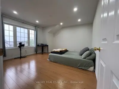 Att/Row/Townhouse in Kitchener