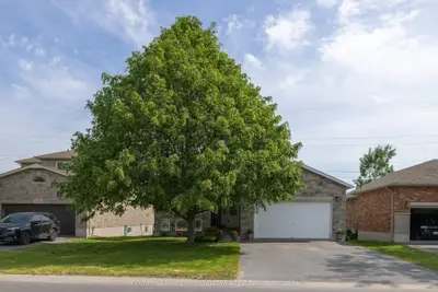 Detached in Kingston