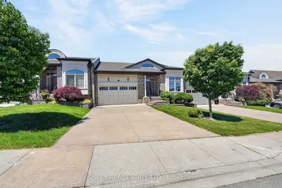 Att/Row/Townhouse in Niagara-on-the-Lake