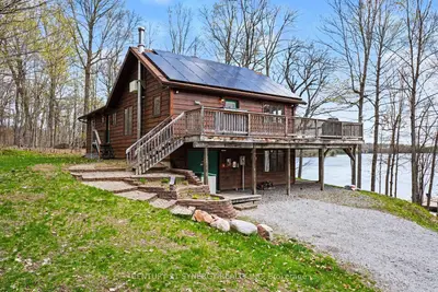 Detached in Frontenac