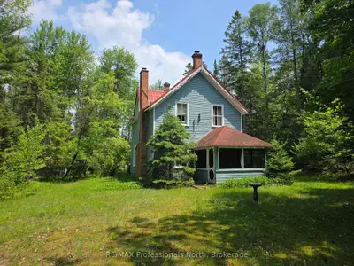 231 KAY Road W, Huntsville, ON P0B 1L0