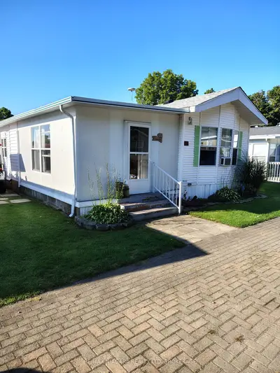 54 Quarry View Village, Port Colborne, On L0s 1r0