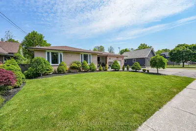 Detached in Fort Erie