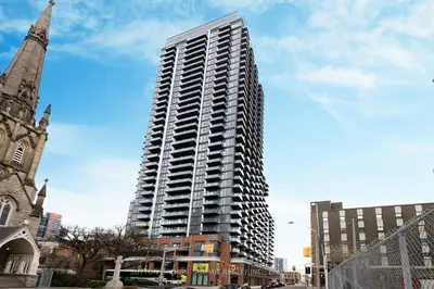 Condo Apartment in Hamilton