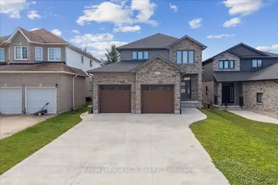 Detached in Owen Sound