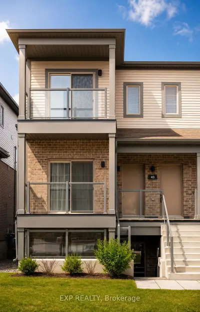 Condo Townhouse in Kitchener
