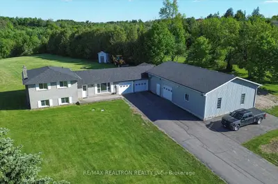 20 Valley View Drive, Cavan Monaghan, On L0a 1l0