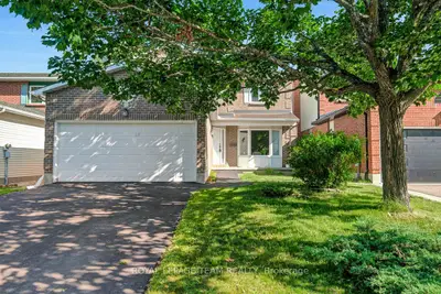 Detached in Hunt Club - South Keys and Area