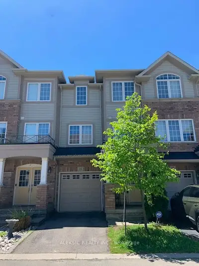 Att/Row/Townhouse in Hamilton