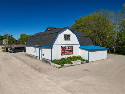 77 Whyte Avenue, Stratford, On N5a 7k9