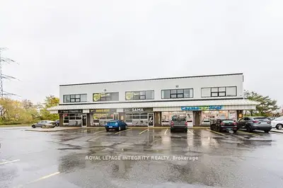 43 Roydon Place 204, Country Place - Pineglen - Crestview And Area, On K2e 1a3
