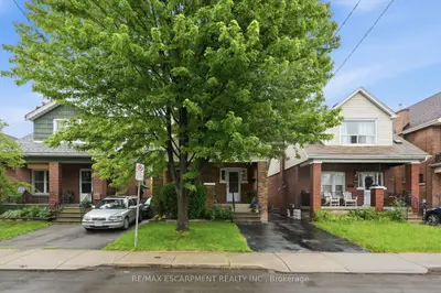 16 Connaught Avenue N, Hamilton, On L8l 6y7