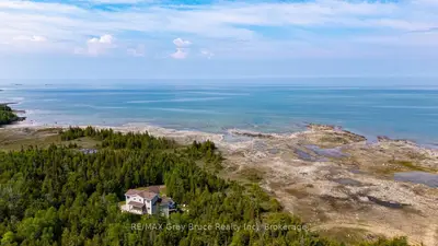 37 Paradise Drive, Northern Bruce Peninsula, On N0h 1w0