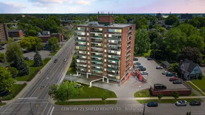 Common Element Condo in Cornwall