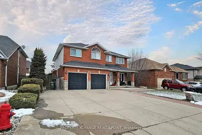 Detached in Hamilton