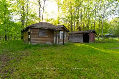 1068 Woods Road, Dysart Et Al, On K0m 1s0