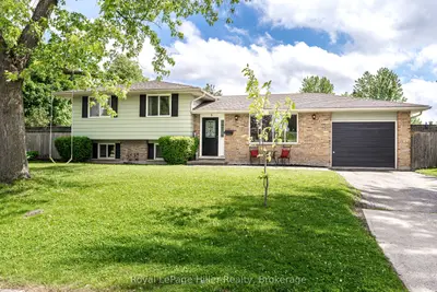 Detached in Stratford