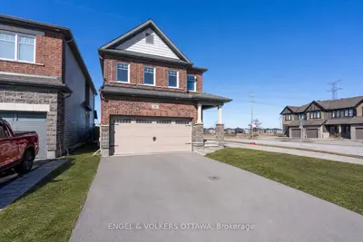 Detached in Kanata