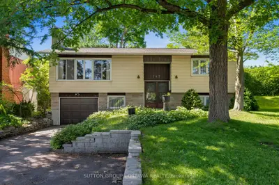 Detached in Kanata