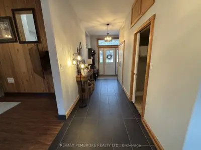 32750 Highway 17 Highway, Deep River, On K0j 1p0
