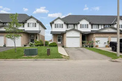 Att/Row/Townhouse in Guelph