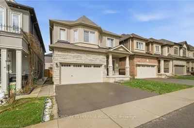 Detached in Brantford