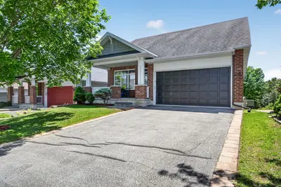 Detached in Stittsville - Munster - Richmond