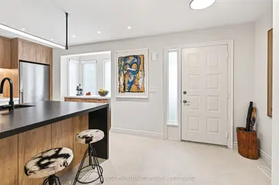 1 Place D'armes Place 43, Kingston, On K7k 6s2