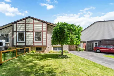 Semi-Detached in Niagara Falls