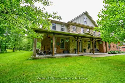 Detached in Fort Erie