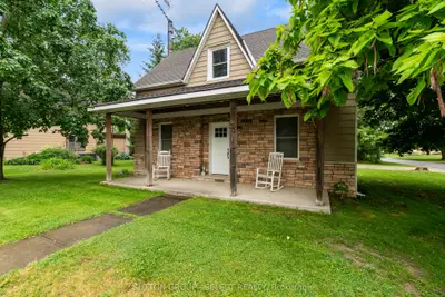 30 ARGYLE Street, Lambton Shores, ON N0N 1J0