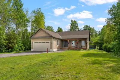 Detached in North Dundas