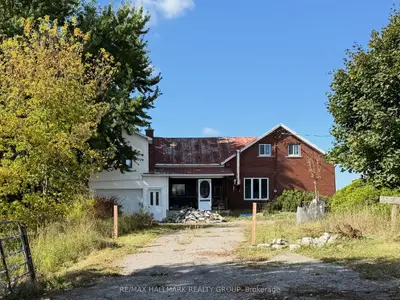 Detached in Hawkesbury