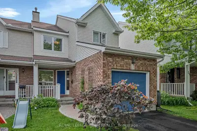 Att/Row/Townhouse in Barrhaven