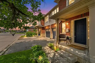 222 Fall Fair Way 2, Hamilton, On L0r 1c0