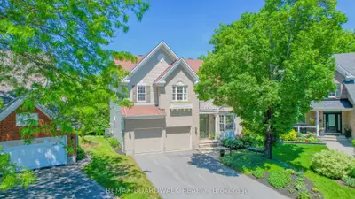 Detached in Kanata
