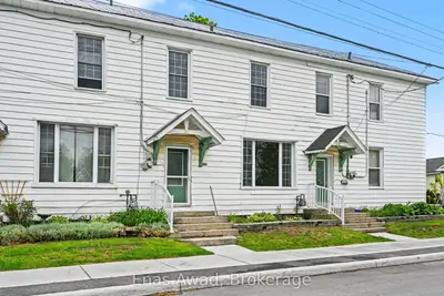 Att/Row/Townhouse in Mississippi Mills