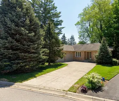 Detached in Tillsonburg