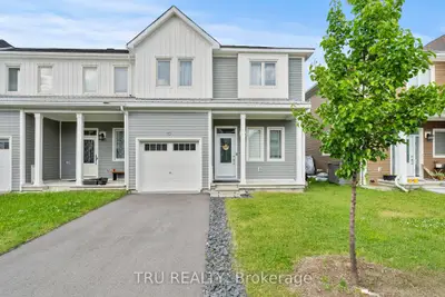 Att/Row/Townhouse in Stittsville - Munster - Richmond