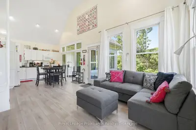 16 Nature's Lane 73, Prince Edward County, On K8p 0c5
