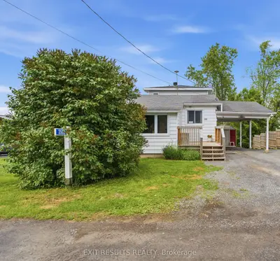 Detached in Alfred and Plantagenet