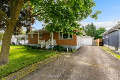 182 Jarvis Street S, Huron East, On N0k 1w0