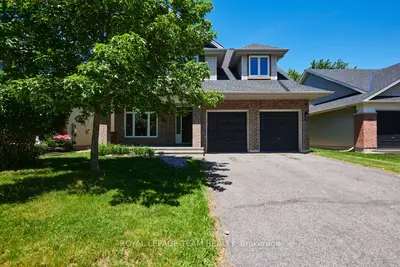 Detached in Blossom Park - Airport and Area
