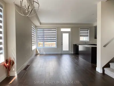Condo Townhouse in London North