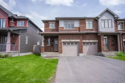 Att/Row/Townhouse in Blossom Park - Airport and Area