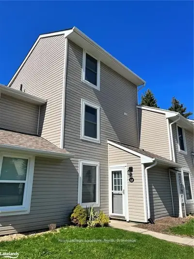 Condo Townhouse in Blue Mountains